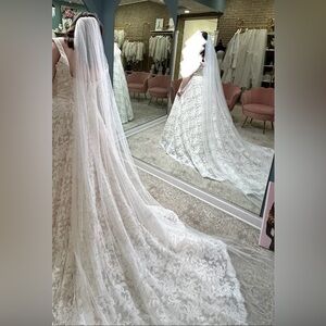 Pearly Long Veil from GraceLovesLace